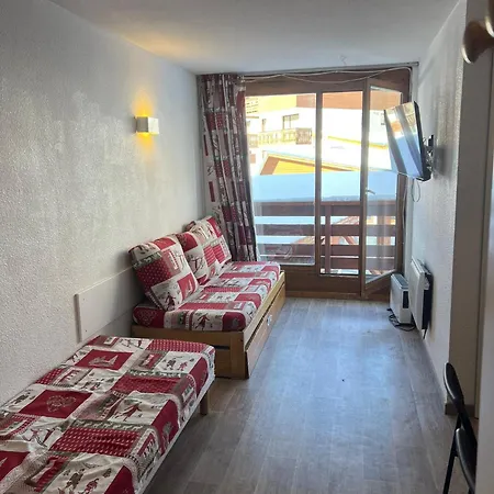 Al-2 - Inout - 5 Beds Flat فال تورُن